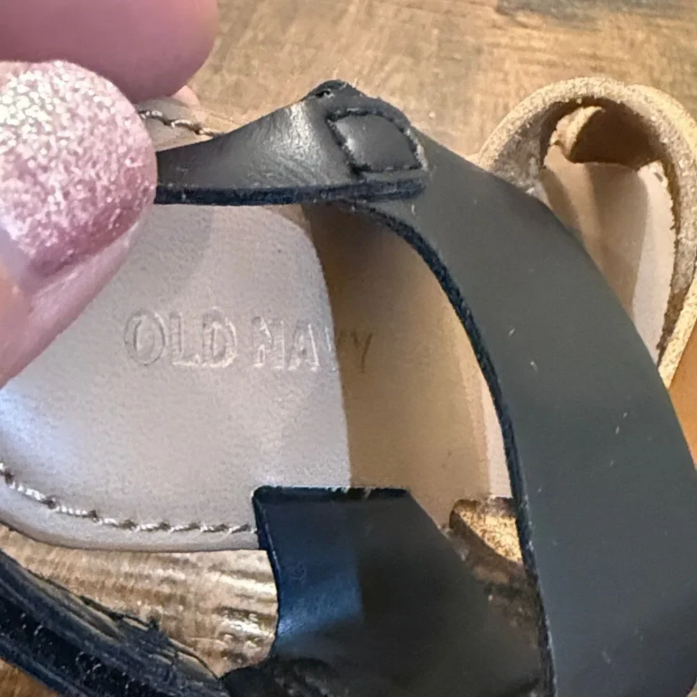 Old Navy Stylish Black and Tan Kids Sandals